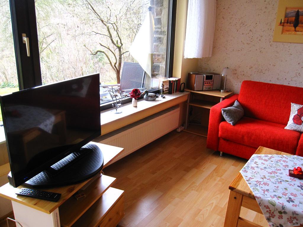 Ferienwohnung Kleinschmidt Heimbach Bagian luar foto